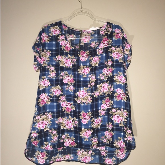 🛍🌸Pink Republic Floral Hi-Low Style Shirt 🌸 - Picture 1 of 4